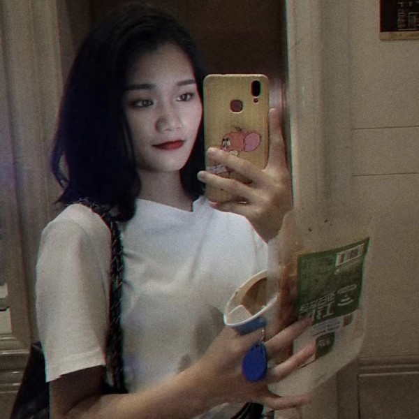 手心里的优乐美的照片
