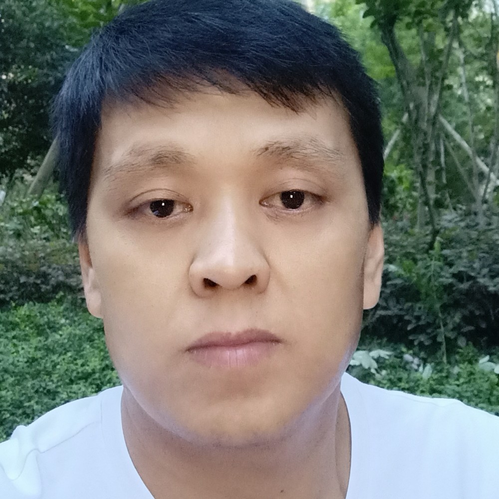 香烟相许错落的照片