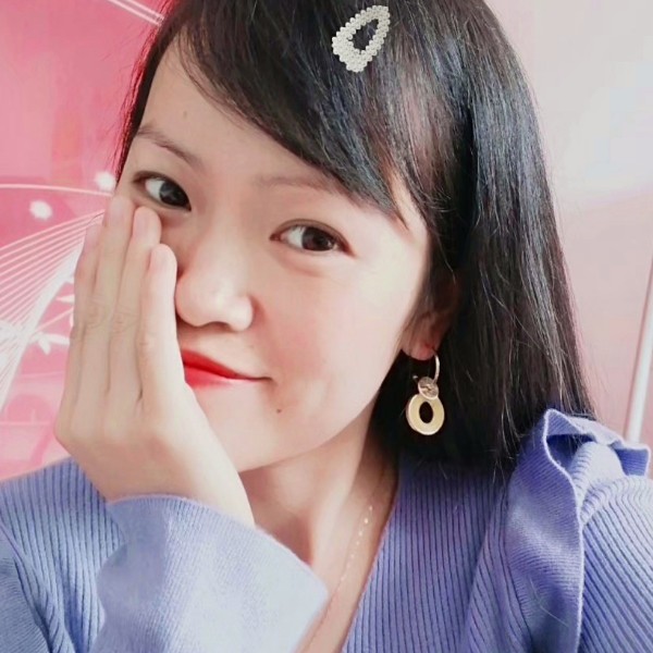新鲜橙子汁的照片