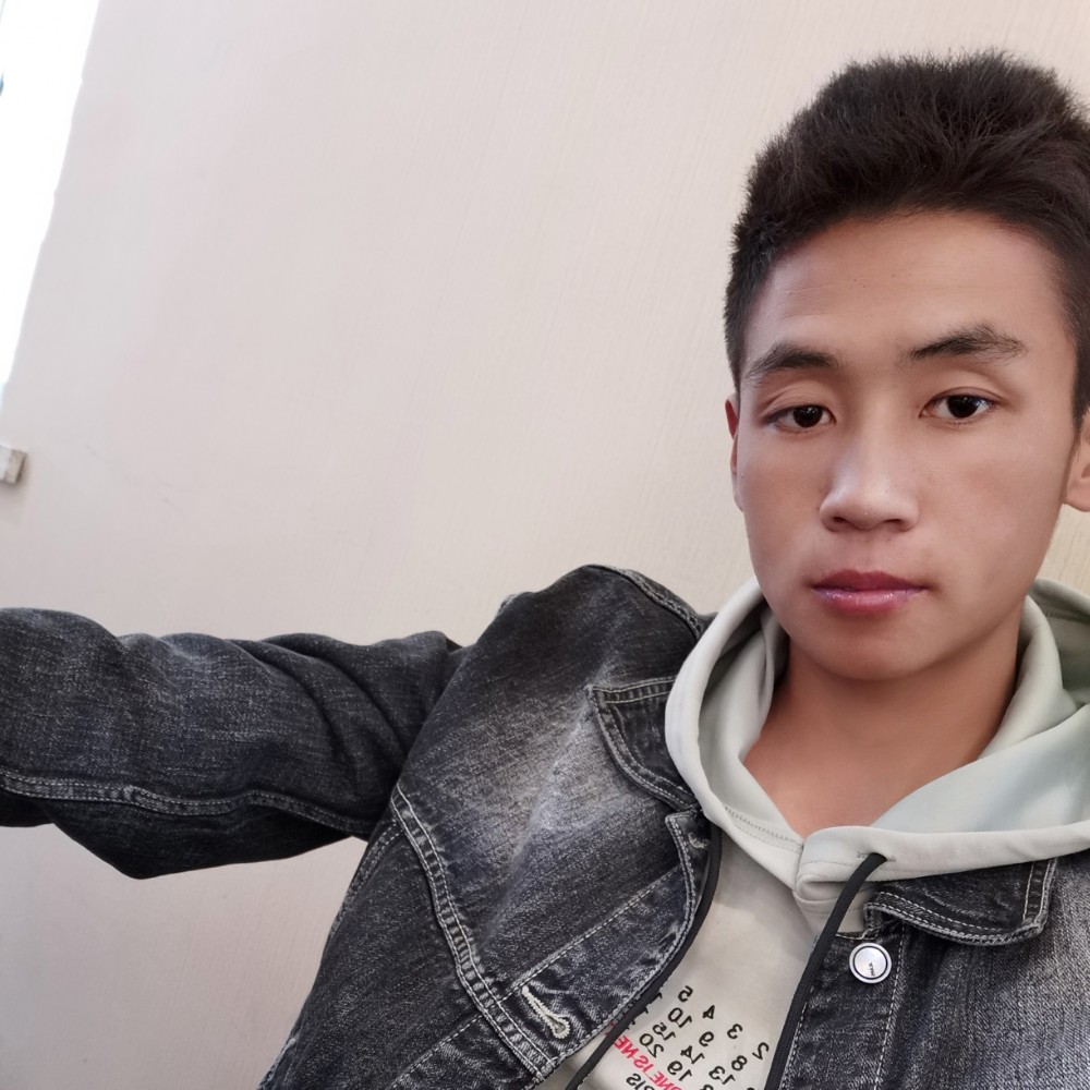 草丛迎疯狂的照片