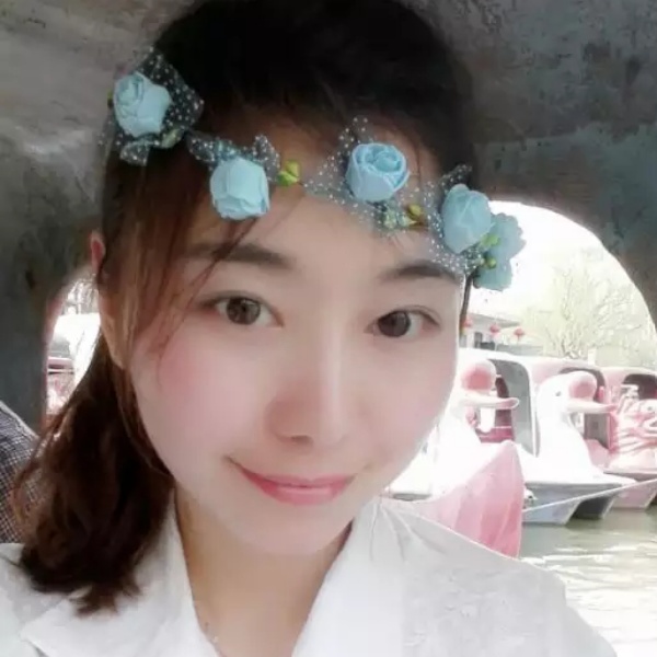 优雅的静宇的照片