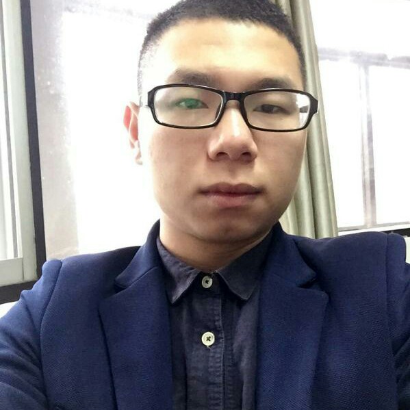 小佛抱的照片