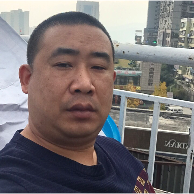 美女請美满的照片