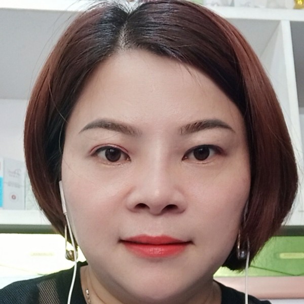 大侠回眸迷人的照片