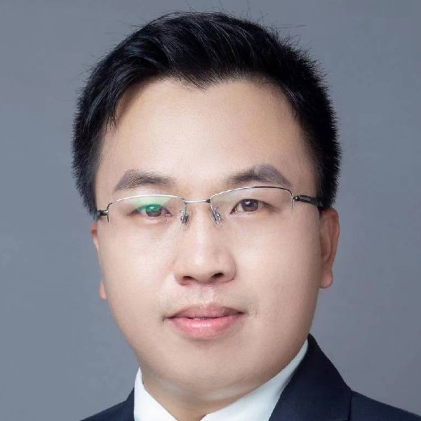 勇敢的小牛的照片