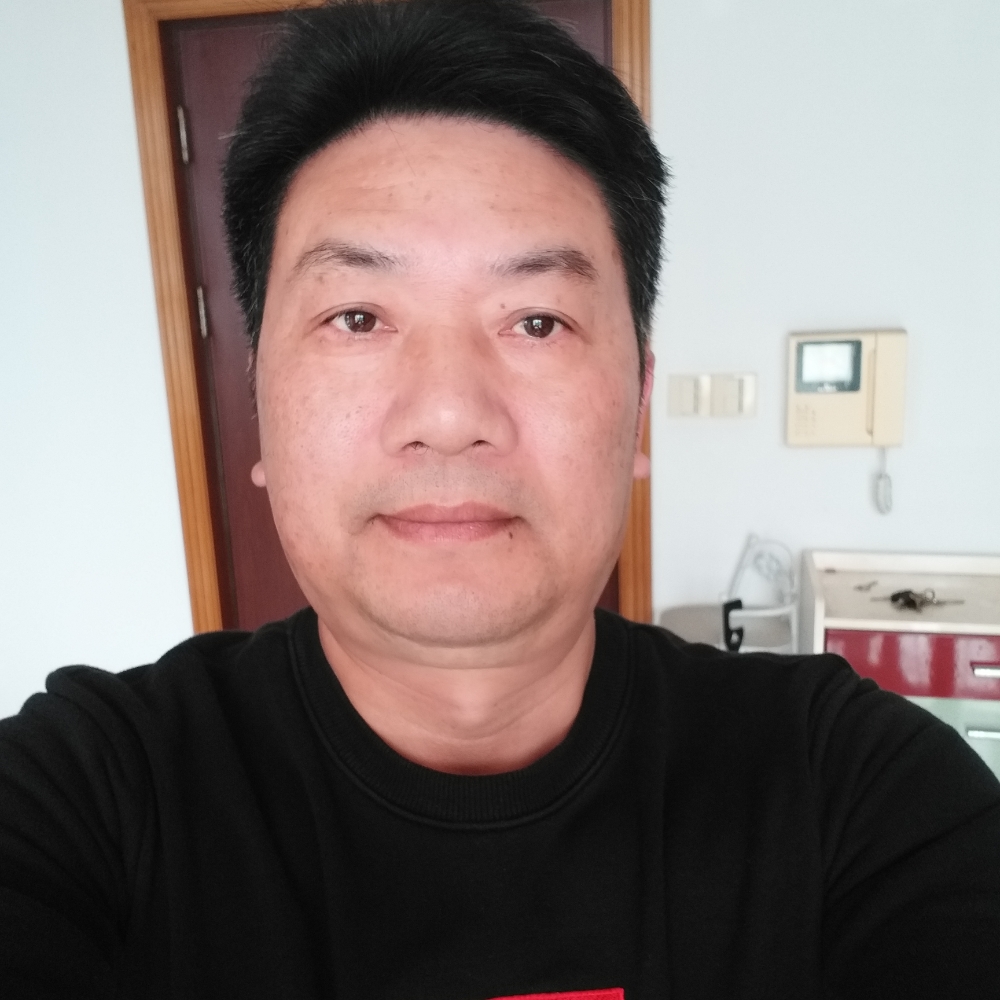 单纯笑蓝莓的照片