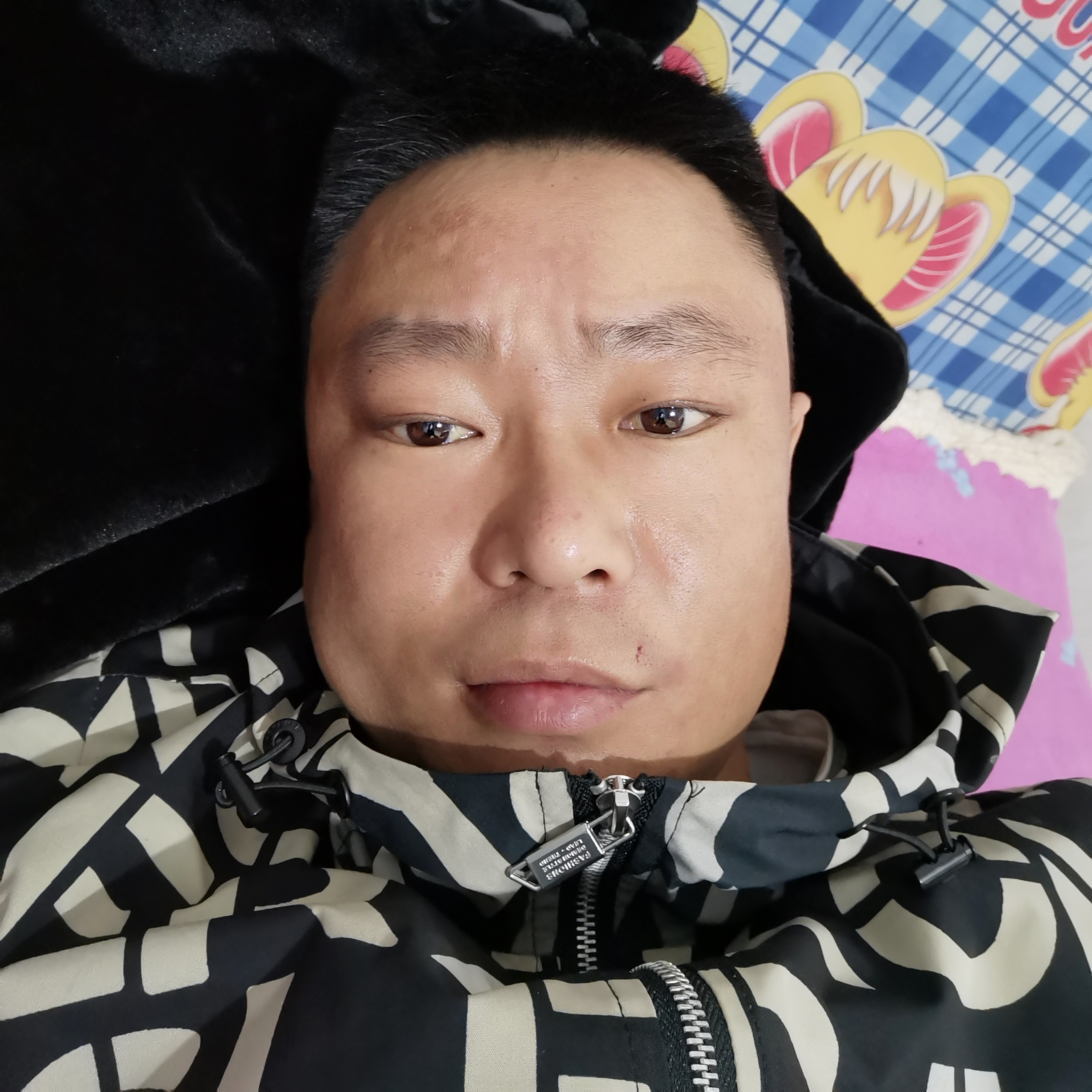 发带动听的照片