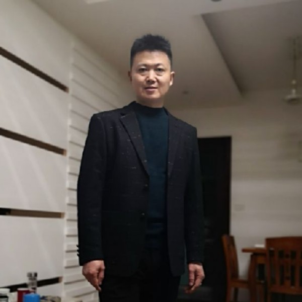 雨田君的照片