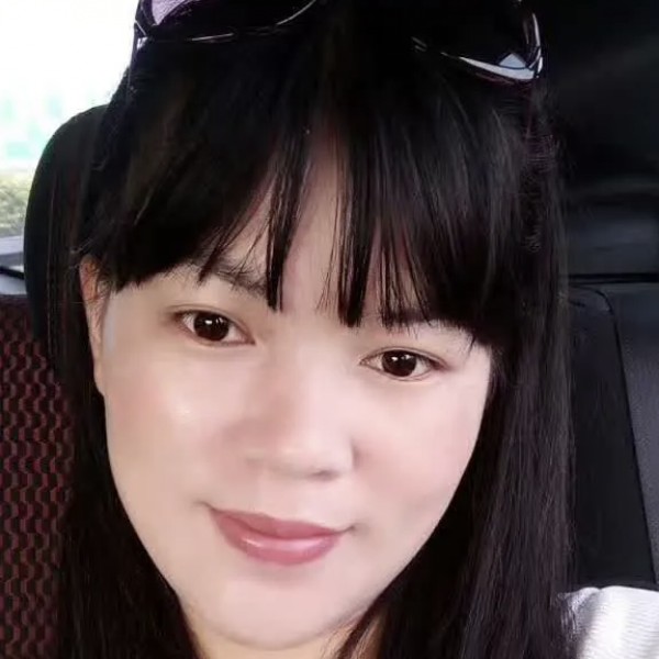 手链邂逅风中的照片
