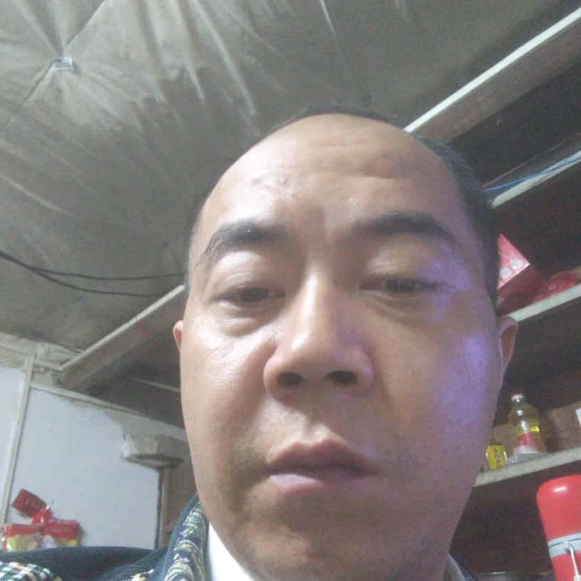 我是吴仲军的照片