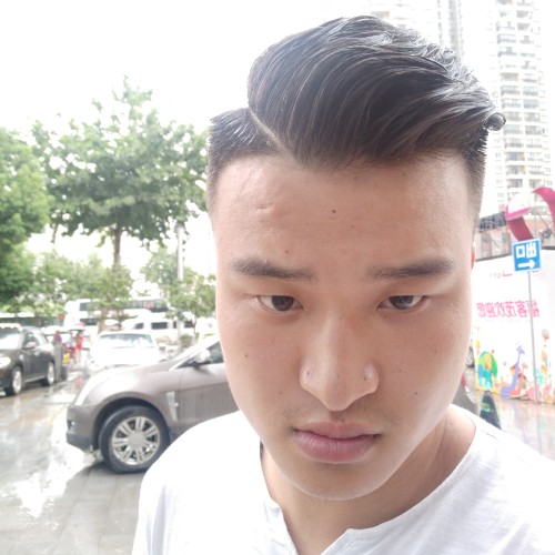 柏爵少年的照片