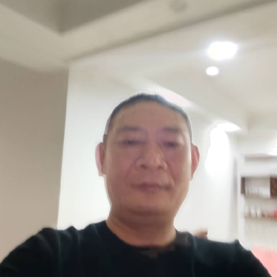 毛豆凝眸大方的照片