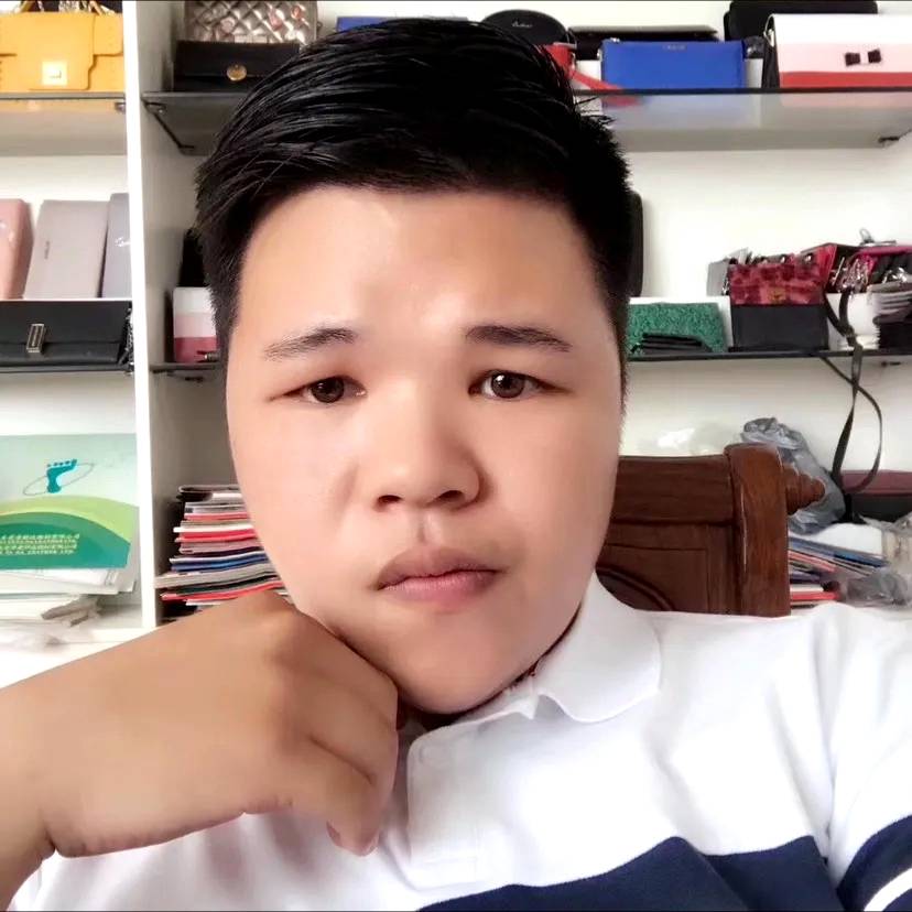 葉國的照片