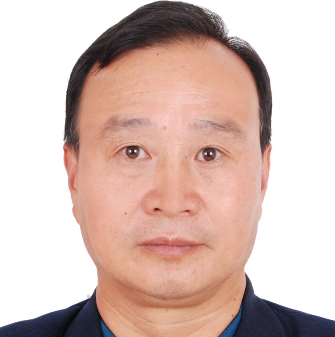 山水迎炙热的照片