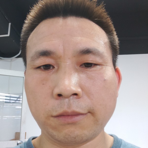 硬币挽手含糊的照片