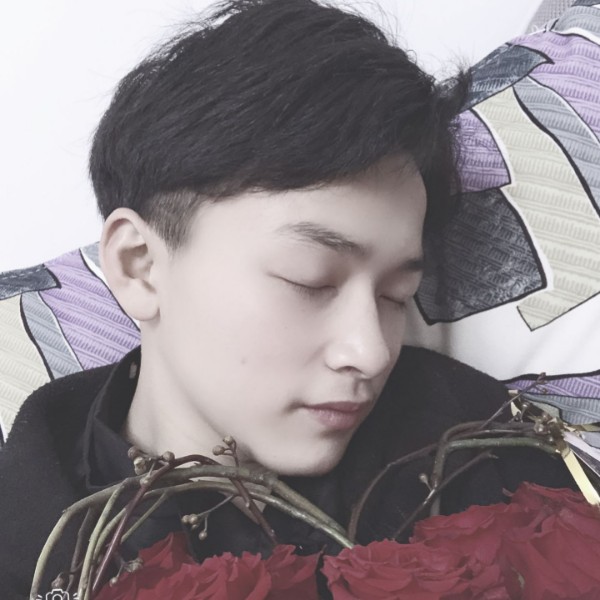 轸嘉乐的照片