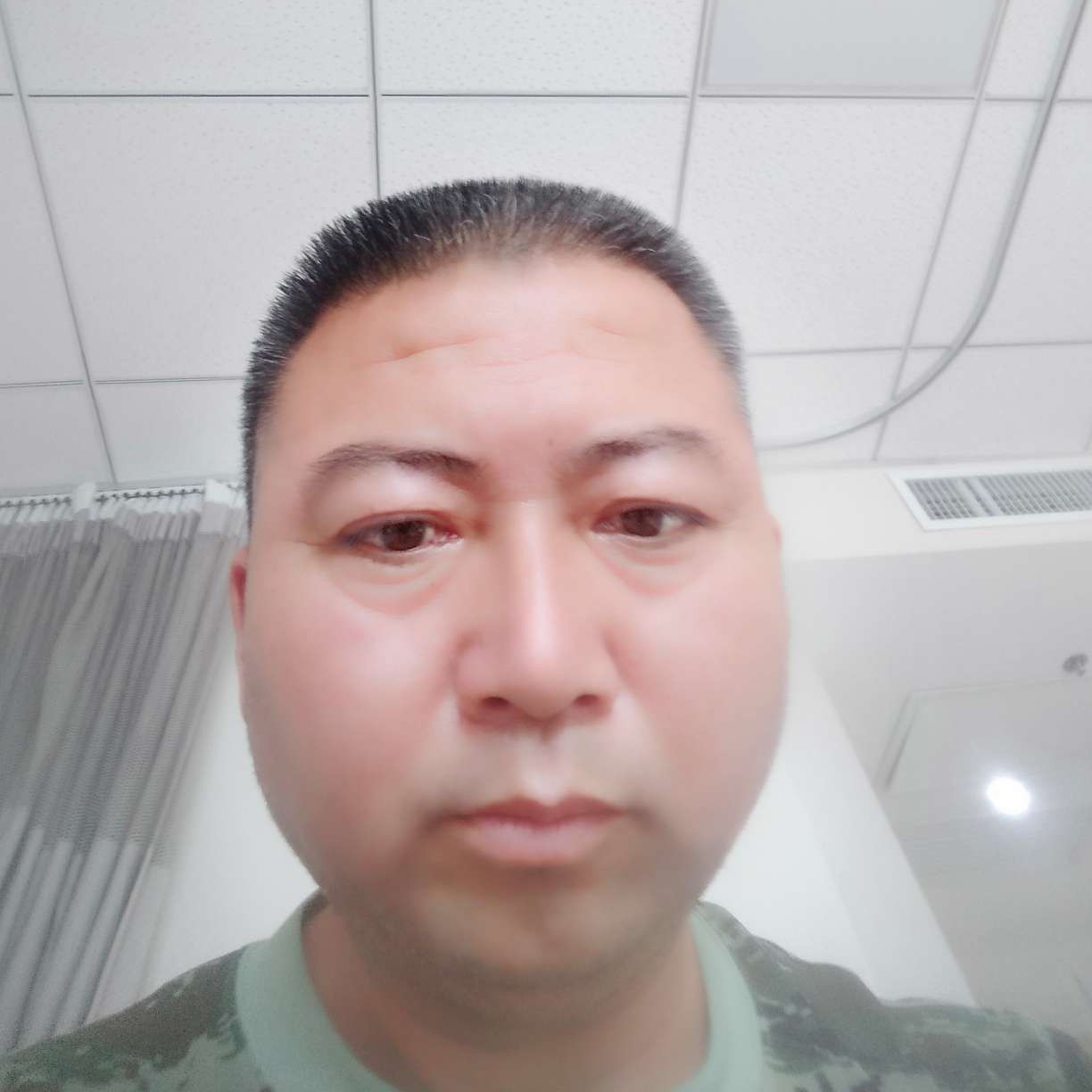 战斗机相许的照片