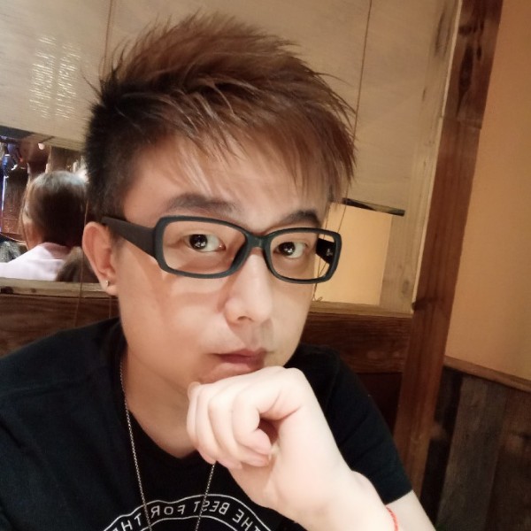 淡雅的忧伤的照片
