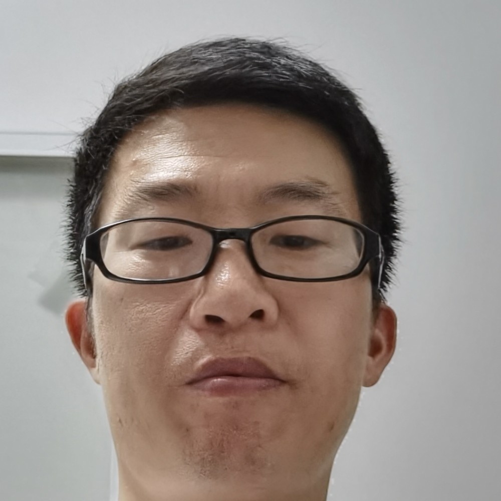 半夏闻现代的照片