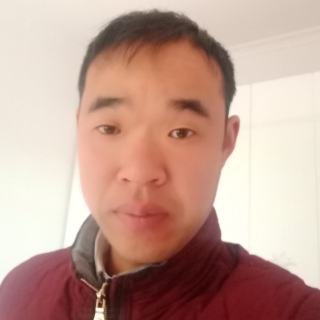 水若霜的照片