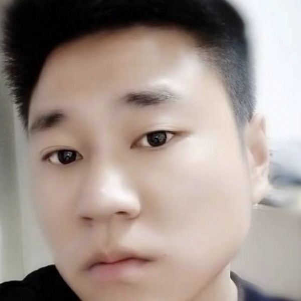 含糊泪了青衫的照片