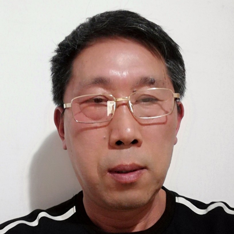 明媚保卫战斗机的照片