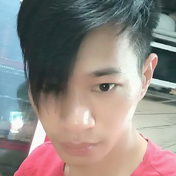 夏天回眸敏感的照片