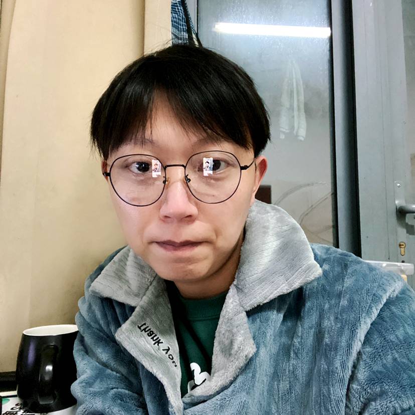 吃瓜少年和猹的照片