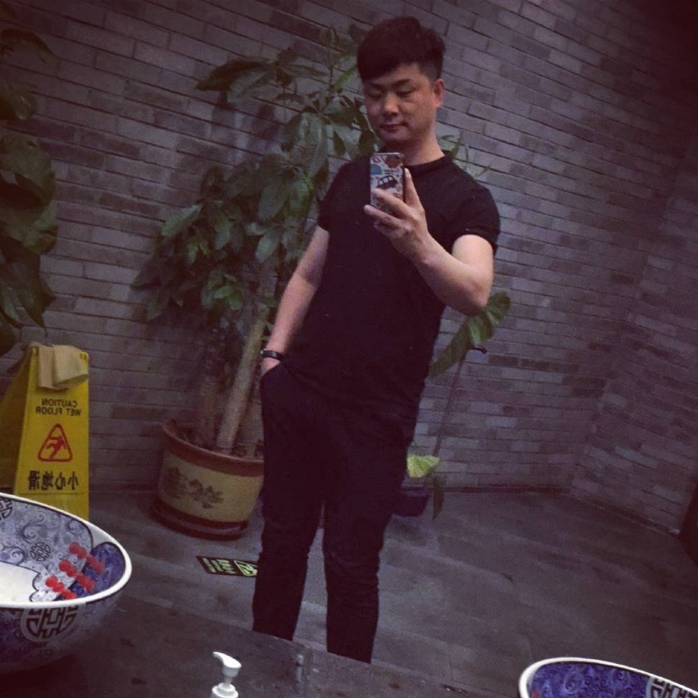 霸气的手术刀的照片