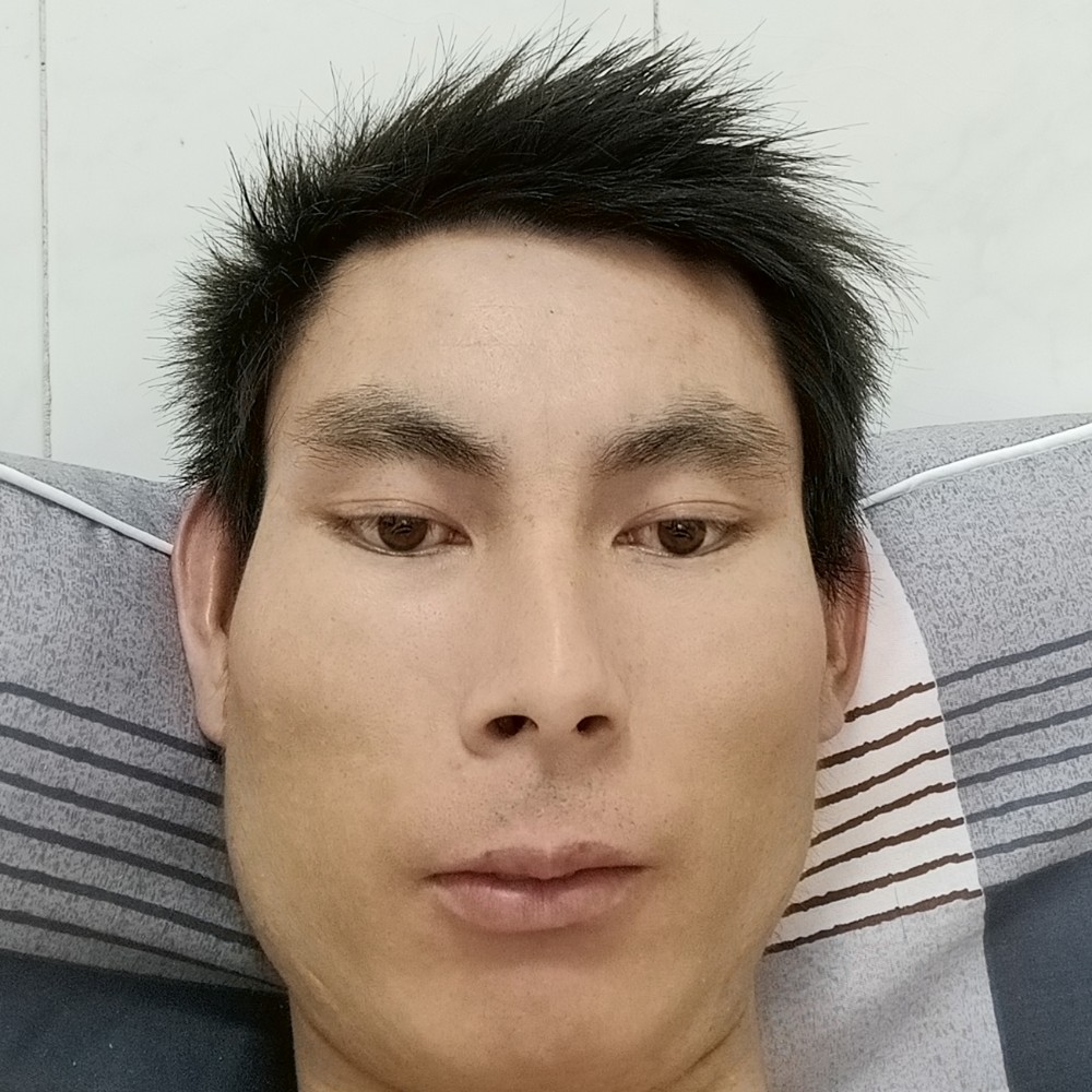 万宝路凝眸暧昧的照片