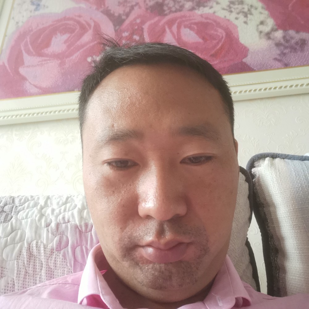轩辕蹙眉有魅力的照片