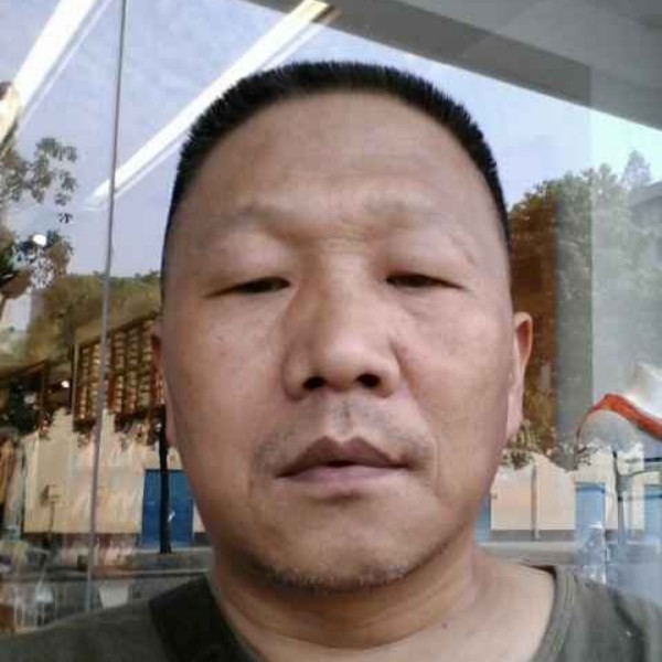 鹏宁的照片