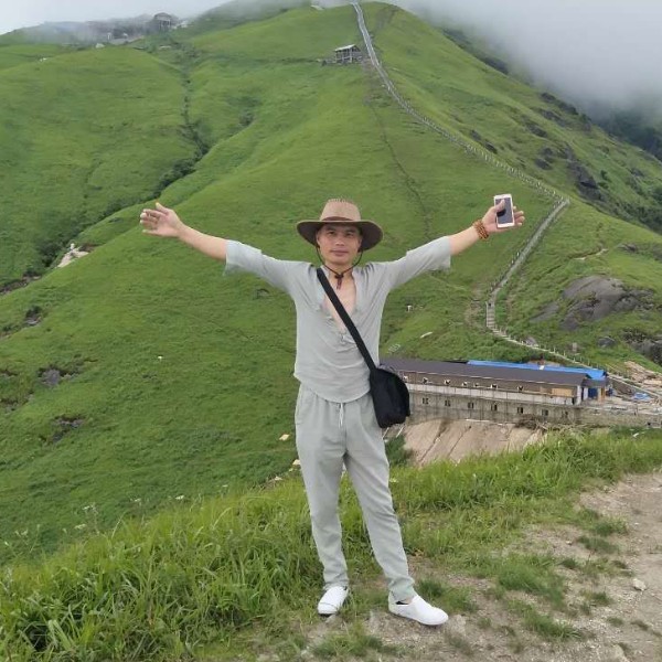 挥手昨天的照片