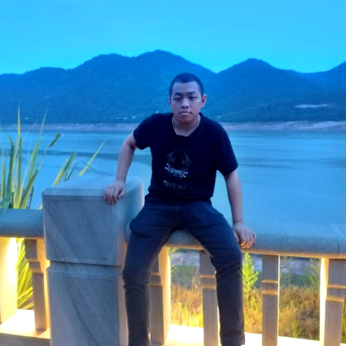 黑夜唯一的的照片