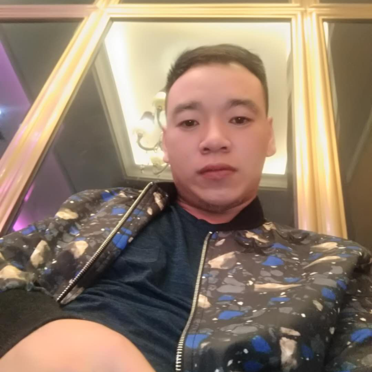 超短裙顺利的照片