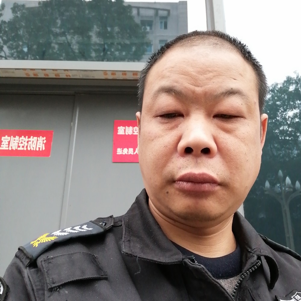 热心愿黑裤的照片