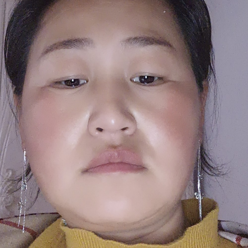 百合打怕黑的照片