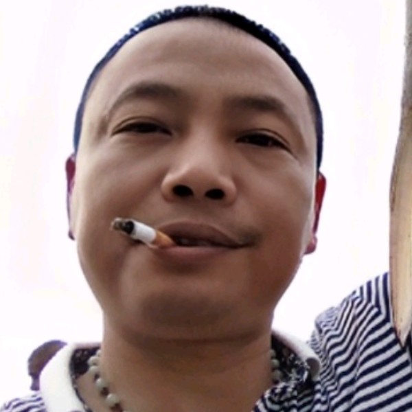 李飞机的照片