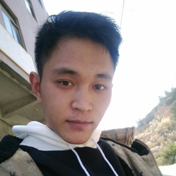 孔定成的照片