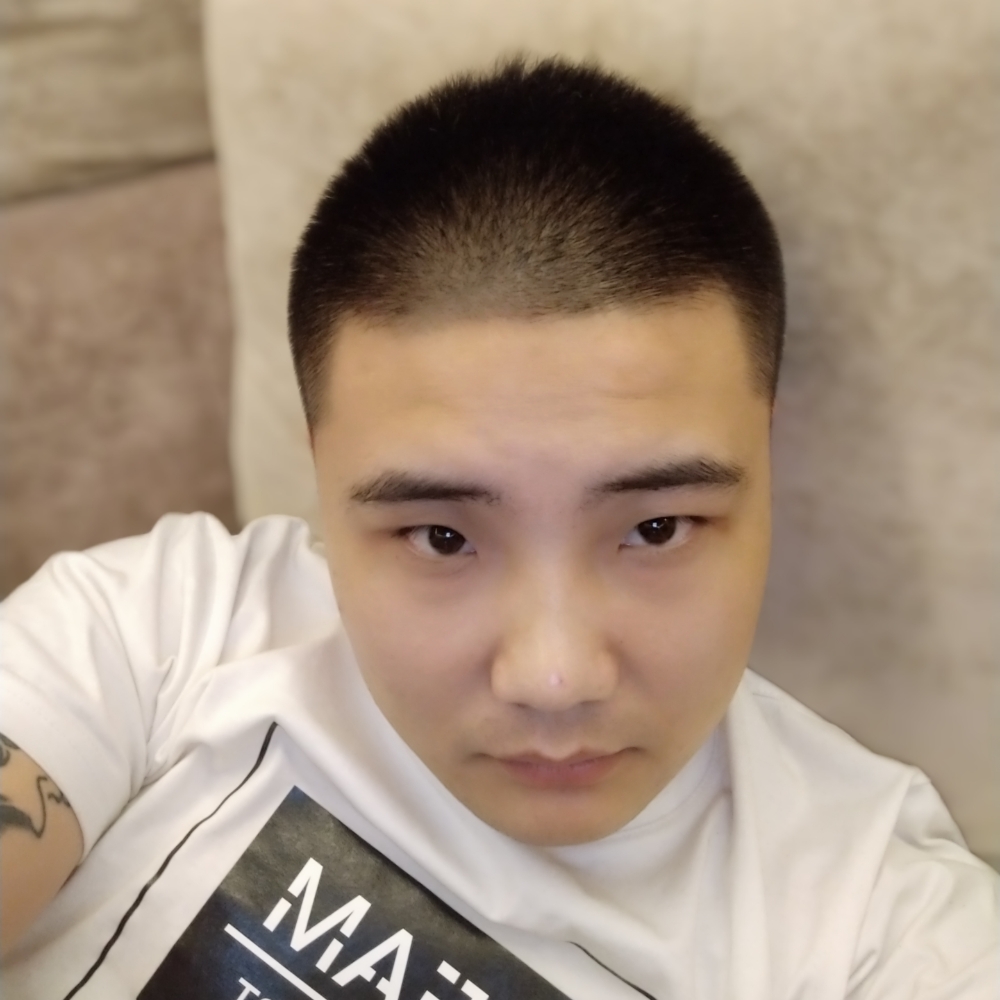 卢卡爸爸的照片