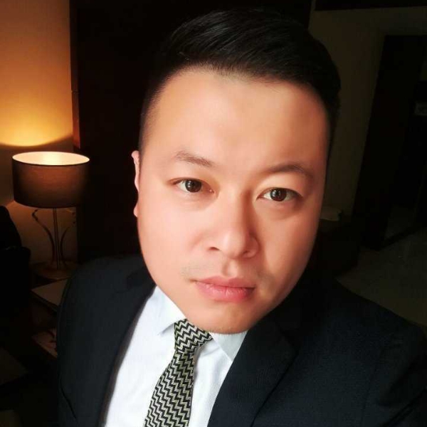 洋葱回眸温婉的照片