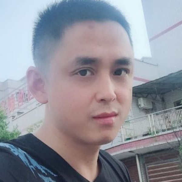 青花端庄的照片
