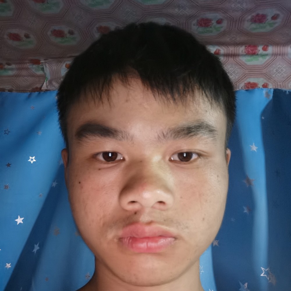 龙宪泽的照片