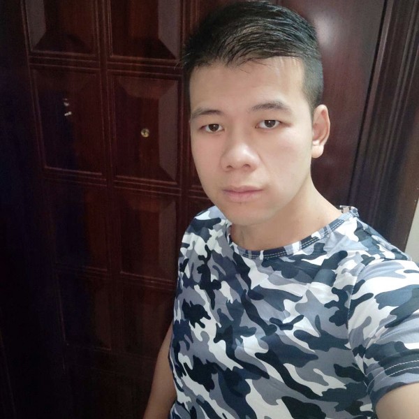 小刺猬那俏皮的照片
