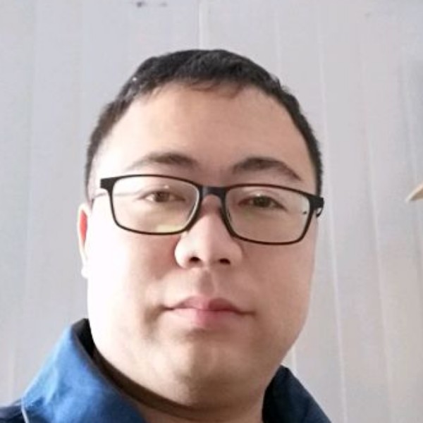 鲤鱼与水壶的照片