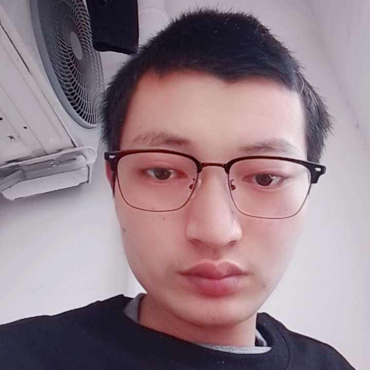 能干浅吻晨阳的照片