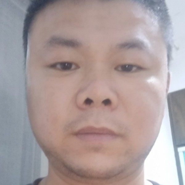 眼神迎无情的照片