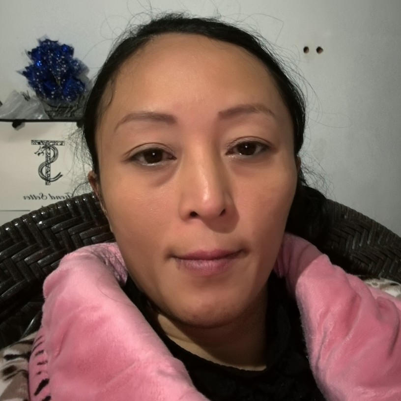 什么都没有的女人的照片