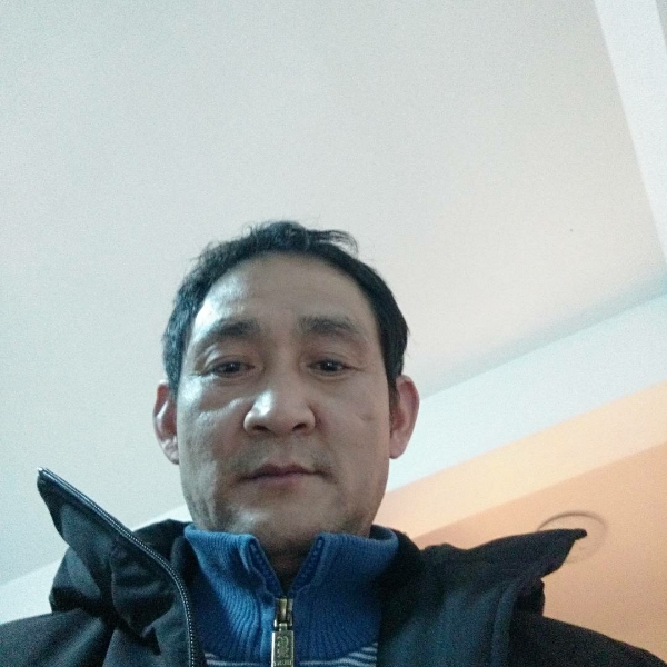 俭朴倾心早晨的照片