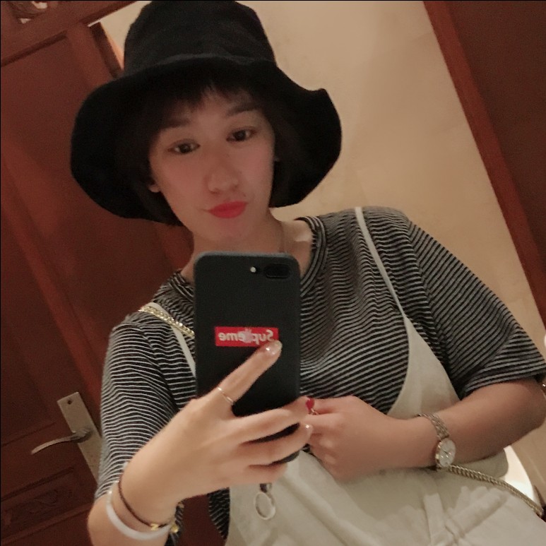 矮小电话的照片